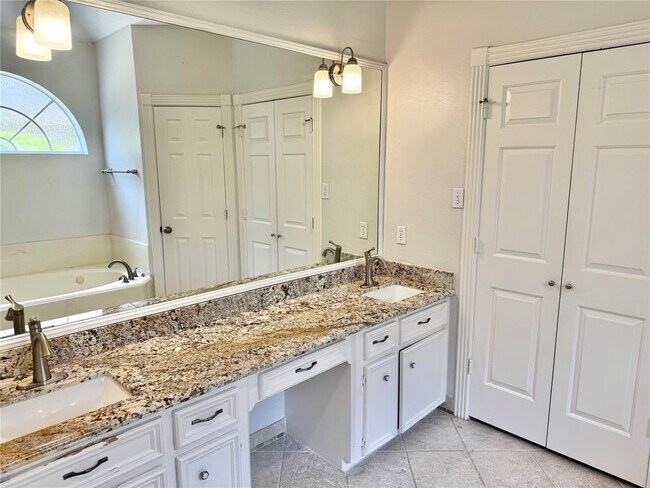 Building Photo - 14227 Championship Ln