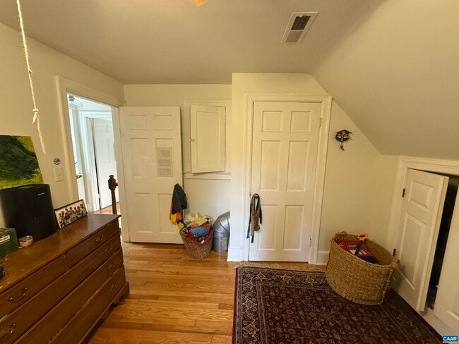Building Photo - 726 Cargil Ln