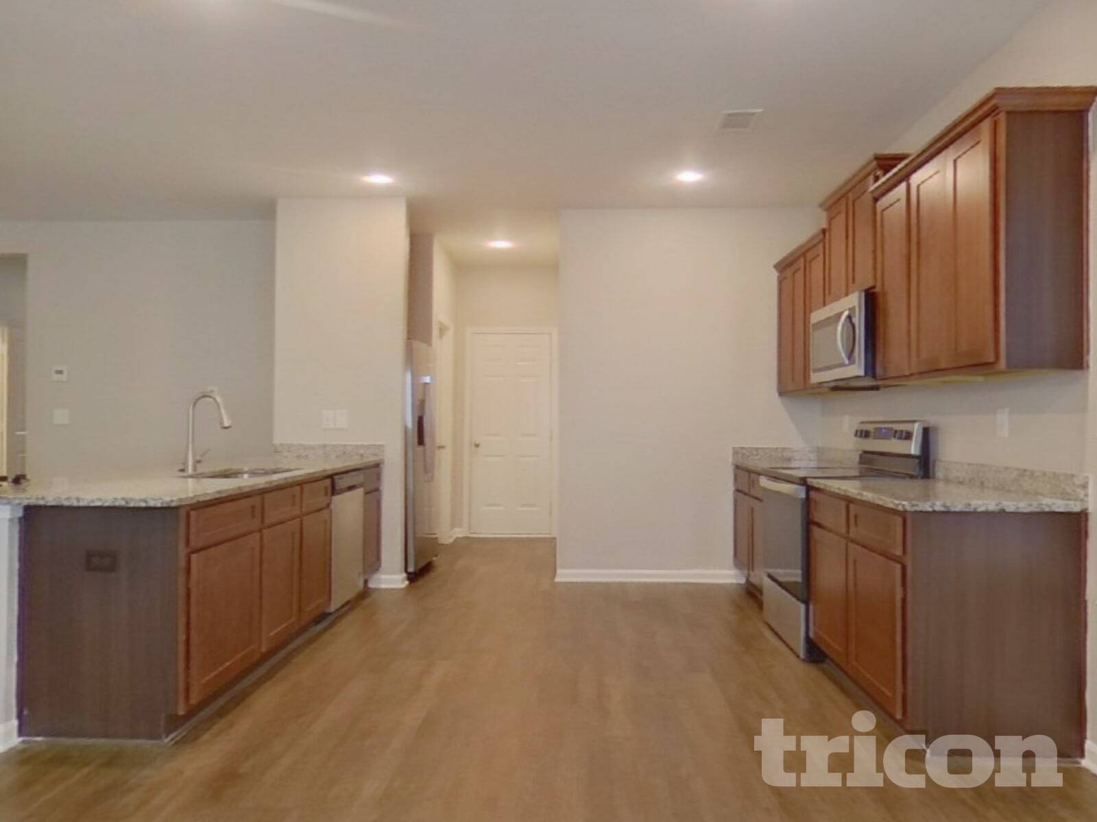 Building Photo - 3542 Falconwood Dr