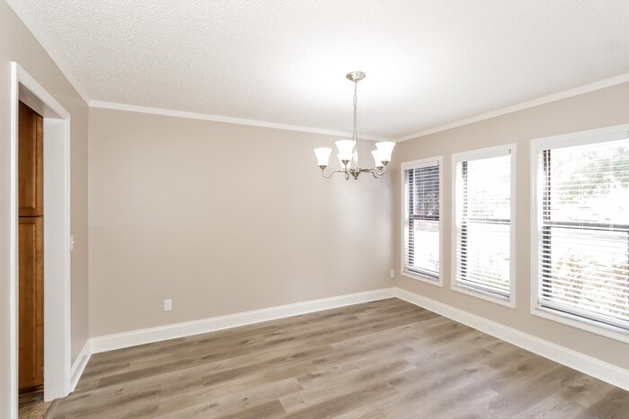 Building Photo - 5118 Stonehurst Rd