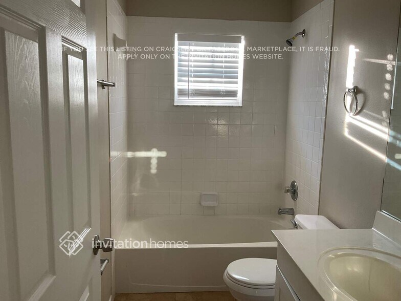 Building Photo - 12914 Brant Tree Dr