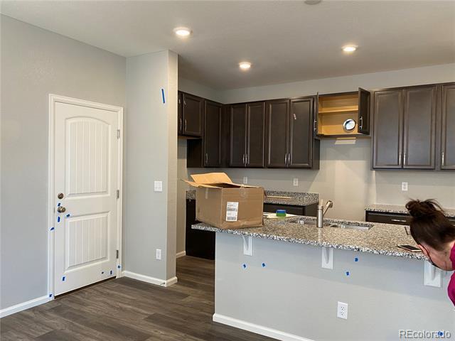 Building Photo - 21250 E Radcliff Pl