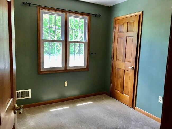Second floor bedroom (green) - 45 Pinewood Circle