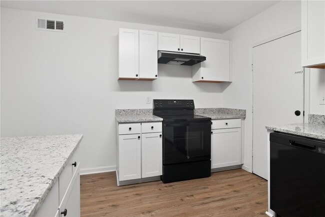 Building Photo - 1439 Westboro Dr SW