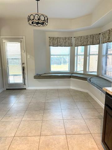 Building Photo - 3117 Summer Dr