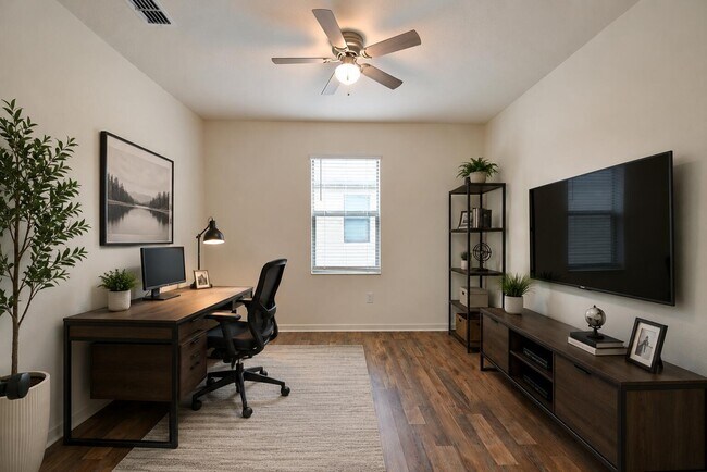Building Photo - 927 Remington Green Dr SE
