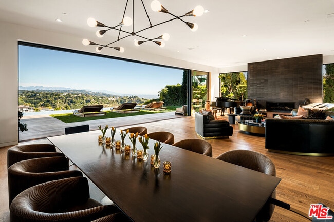 Building Photo - 1030 Somera Rd