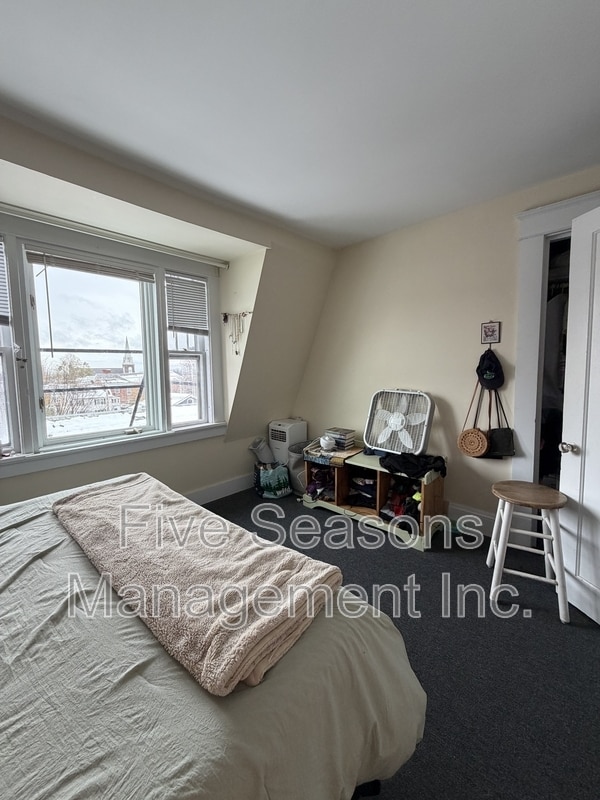 Building Photo - 10 Lafayette Pl