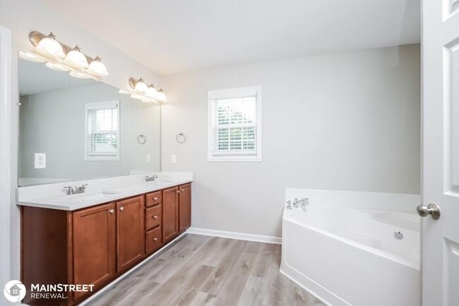 Building Photo - 1980 LONGMONT DR, KERNERSVILLE, NC 27284