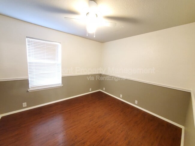 Building Photo - 555 Planters Pass