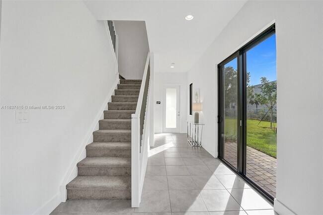 Building Photo - 13145 Addilyn Ct