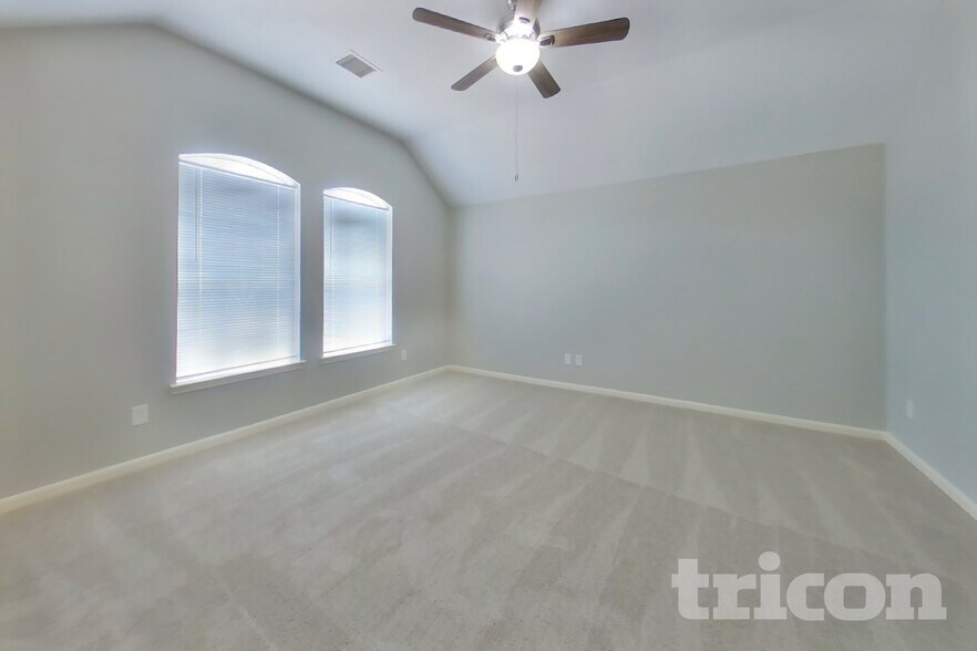 Building Photo - 5473 N Buffalo Cir