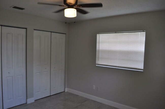 Building Photo - Quaint Home with all Tile floors
