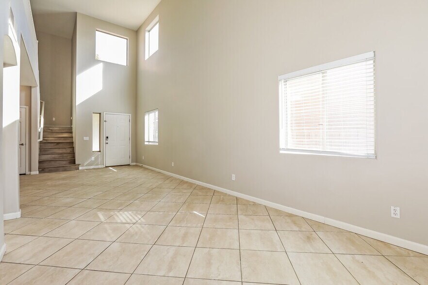 Building Photo - 41302 N Cambria Dr