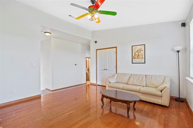 Building Photo - 215 Greathouse Cir
