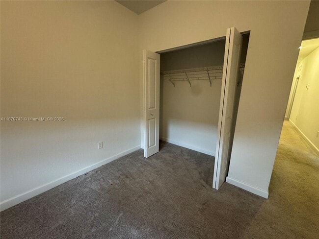 Building Photo - 267 SW 159th Dr