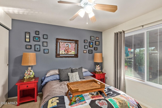 Building Photo - 12728 N 40th Pl