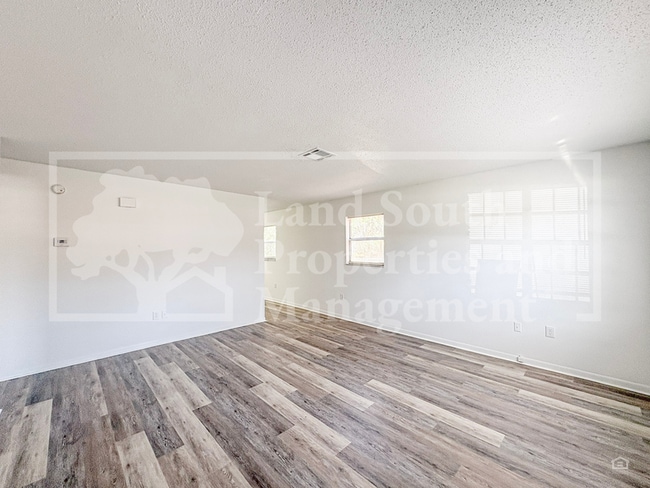 Building Photo - 1703 King Ave