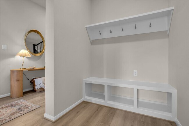 Building Photo - 32117 Magnolia River Trl