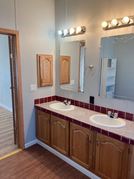 Building Photo - 200 N 28th St