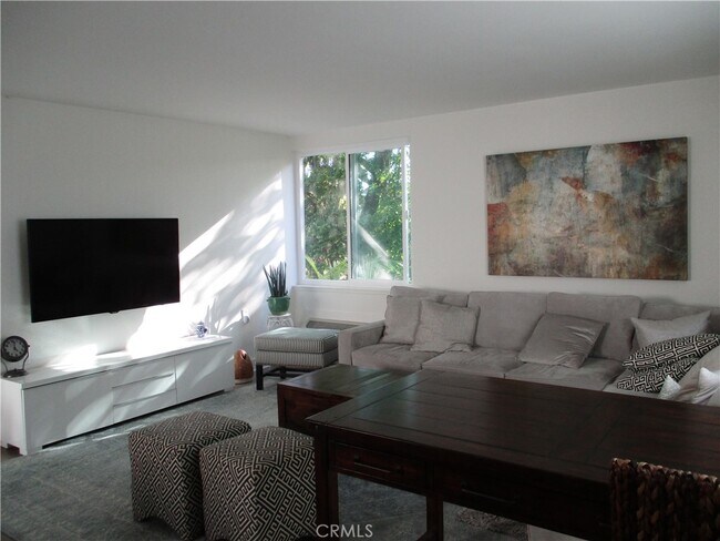 Building Photo - 348 Avenida Sevilla