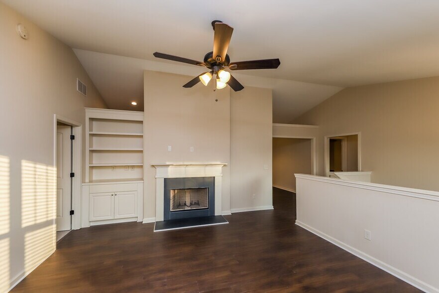 Building Photo - 104 Skylar Ct