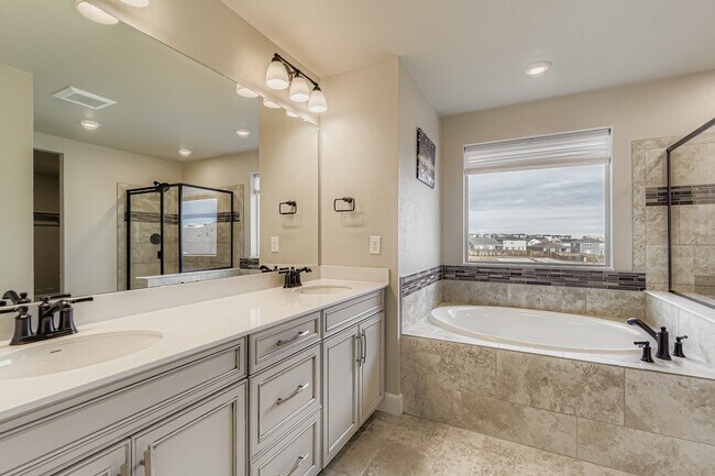 Building Photo - 18281 Grosbeak Pl