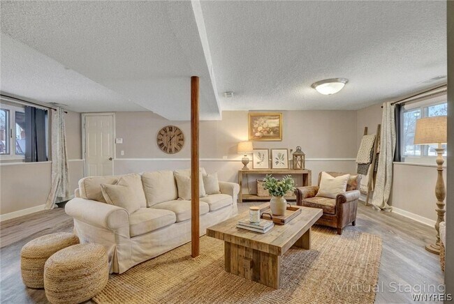 Building Photo - 36 Altair Dr