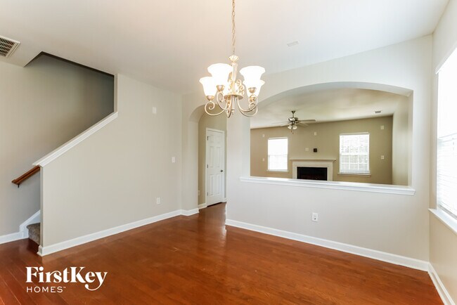 Building Photo - 2306 Silver Run Dr