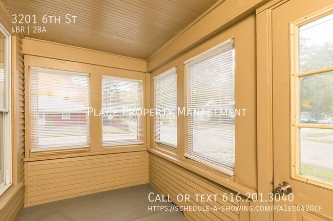 Building Photo - 3201 6th St