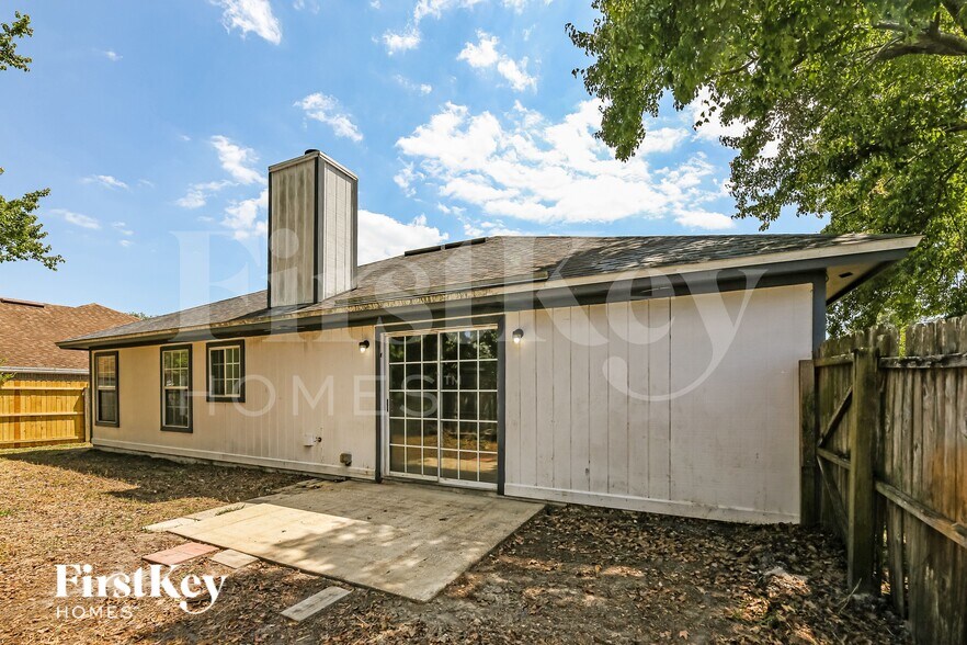 Building Photo - 12621 Ashmore Green Dr