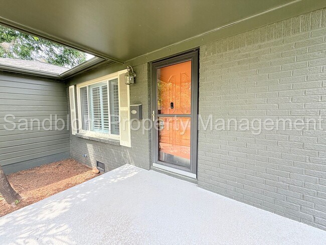 Building Photo - 3737 E 37th Pl