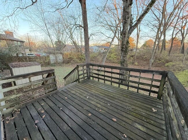 Building Photo - 1711 Southwind Dr