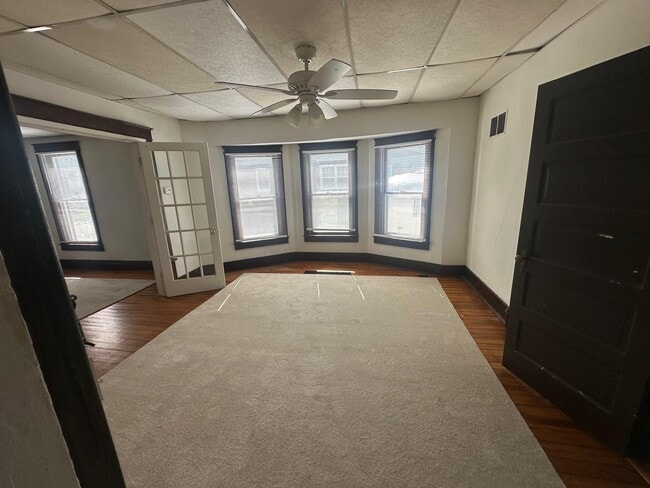 Building Photo - 21 Anderson Ave