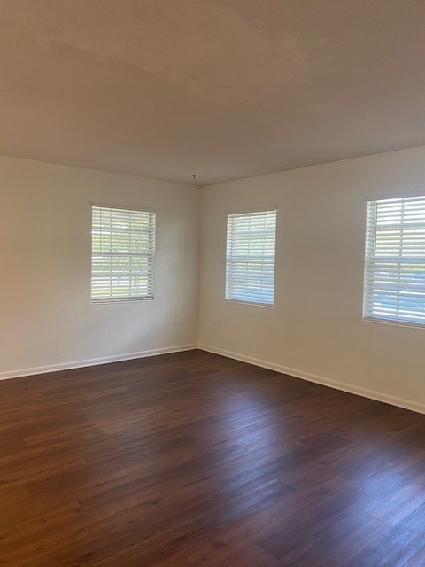 Building Photo - 1247 Cardinal Ln