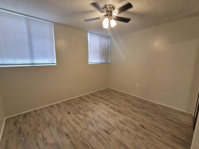 Building Photo - 300 Miracle Strip Pkwy