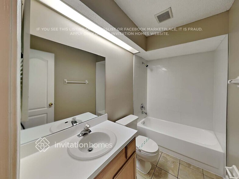 Building Photo - 9562 Sugar Hollow Ln