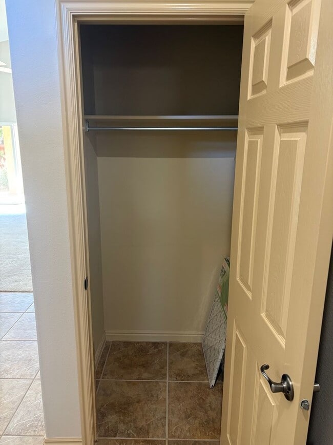 Building Photo - St. George Oasis