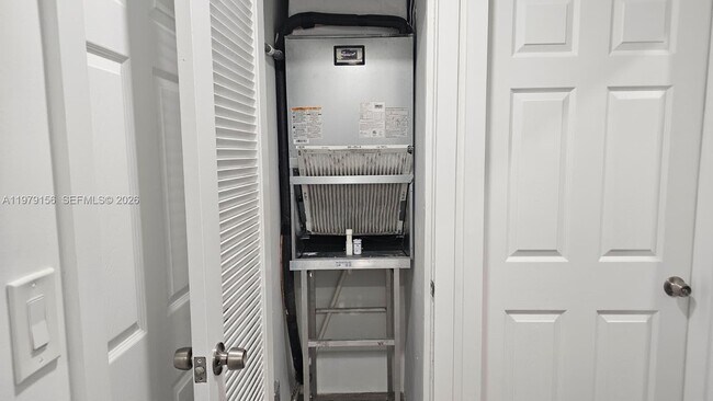 Building Photo - 1941 NW 32nd St