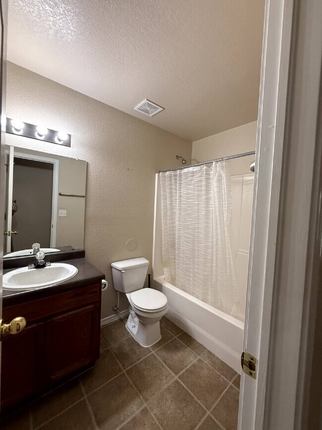 Building Photo - 14036 Volcanic Rock Dr