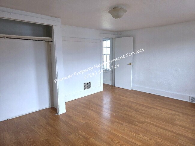 Building Photo - 307 Todd St