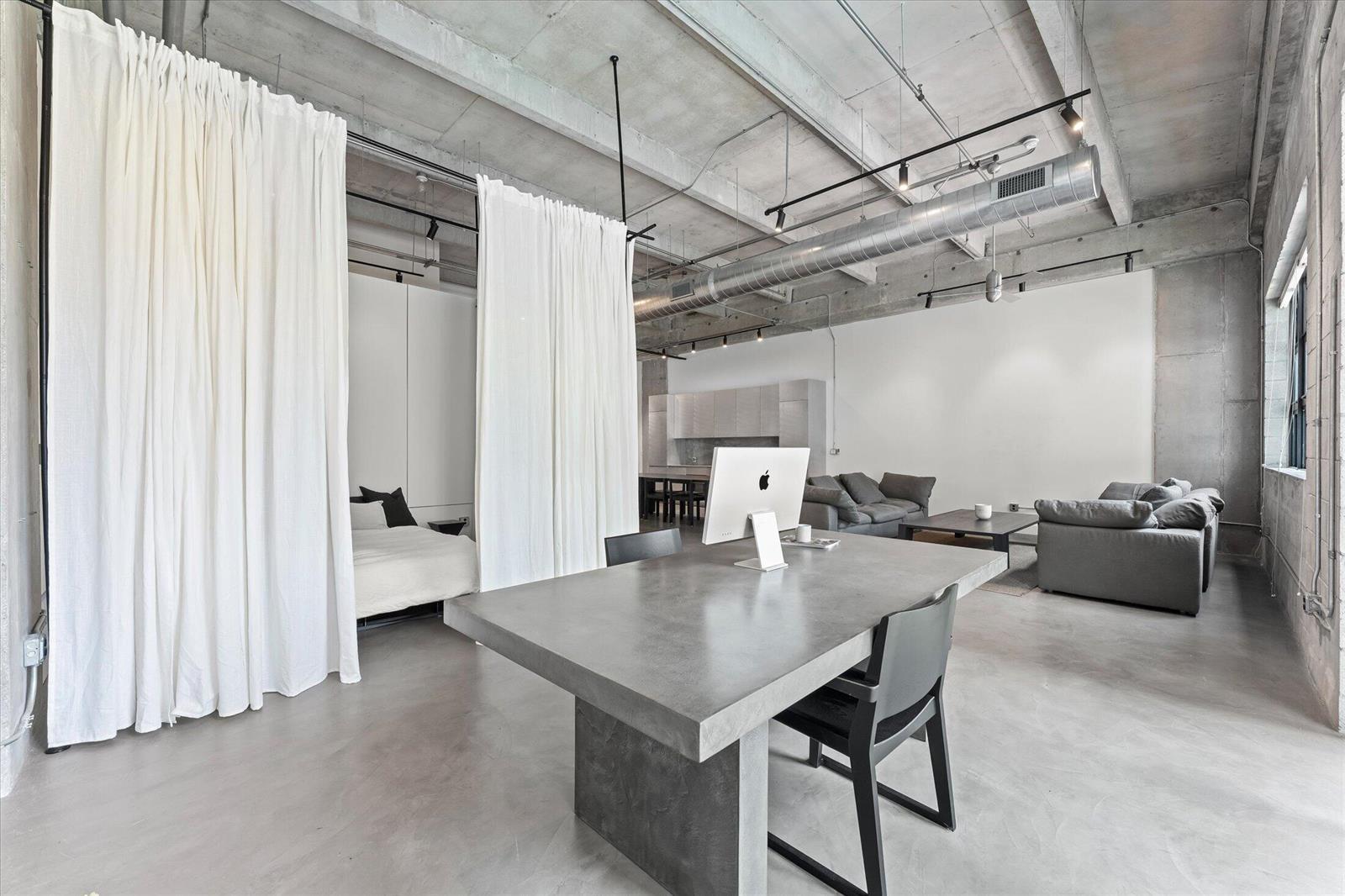 Building Photo - 1749 NE Miami Ct