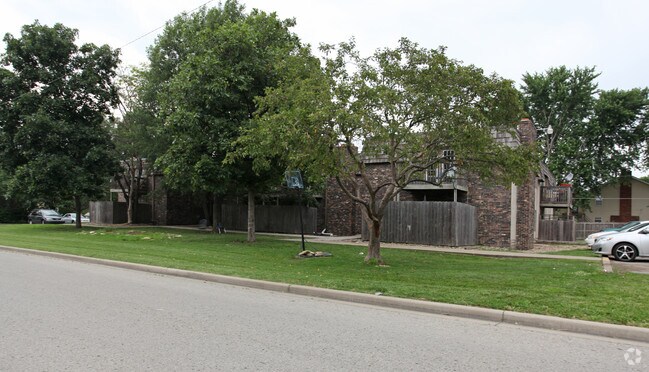 Building Photo - Virginia Lane Apartments