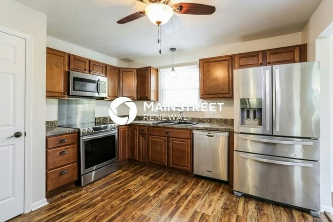 Building Photo - 3 Bedroom Pet-Friendly Home in GROVE CITY,...