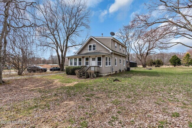 Building Photo - 460 Brickyard Rd