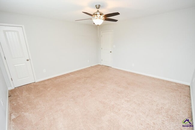 Building Photo - 114 Great Oak Way