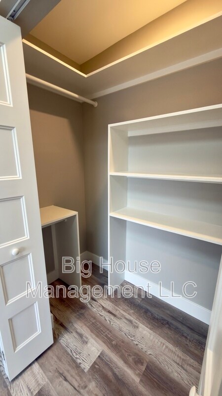 Building Photo - 247 Farragut St NW