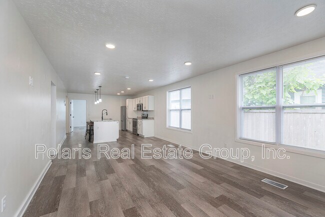Building Photo - 4129 Cornelius Ave