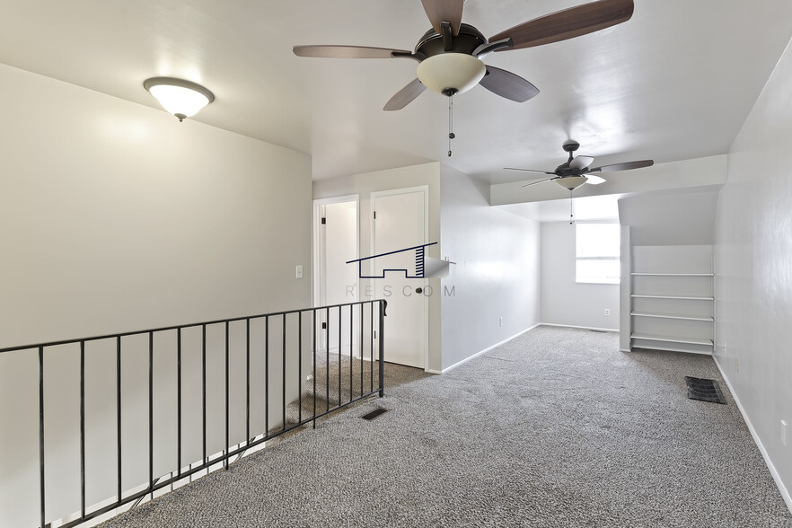 Building Photo - 77 Pheasantbrook Cir