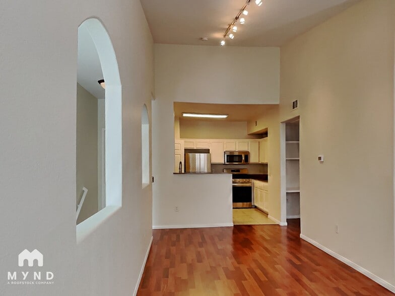 Building Photo - 9975 Peace Way